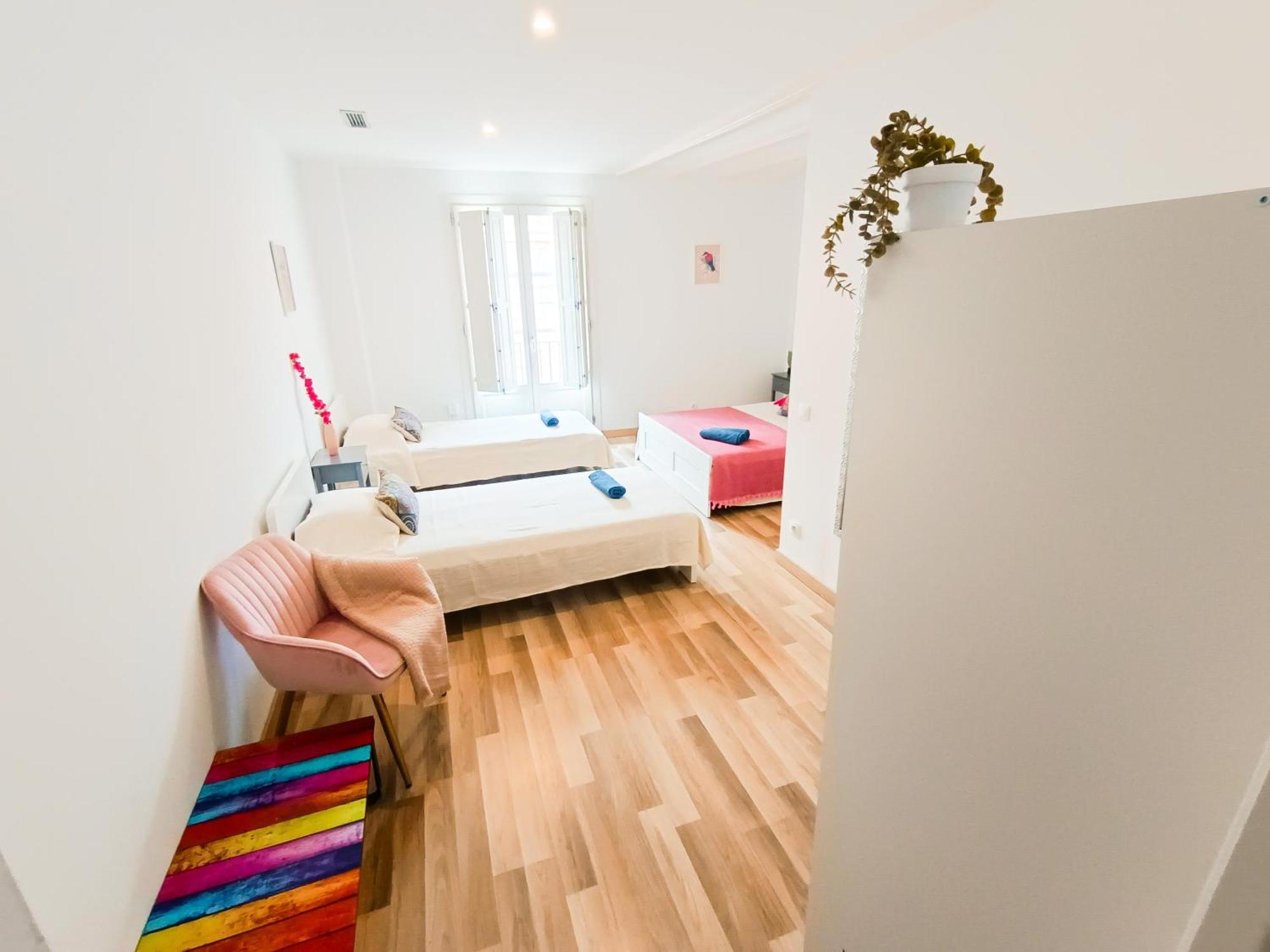 Private Rooms By La Rambla Barcelona Exterior foto